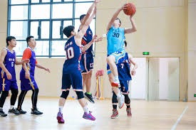 重庆狼队 vs 北京WB，强强对决，狭路相逢，谁能晋级败者组决赛？