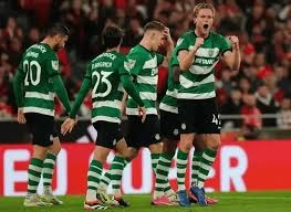 15年前，詹姆斯完成了这记惊天隔扣~